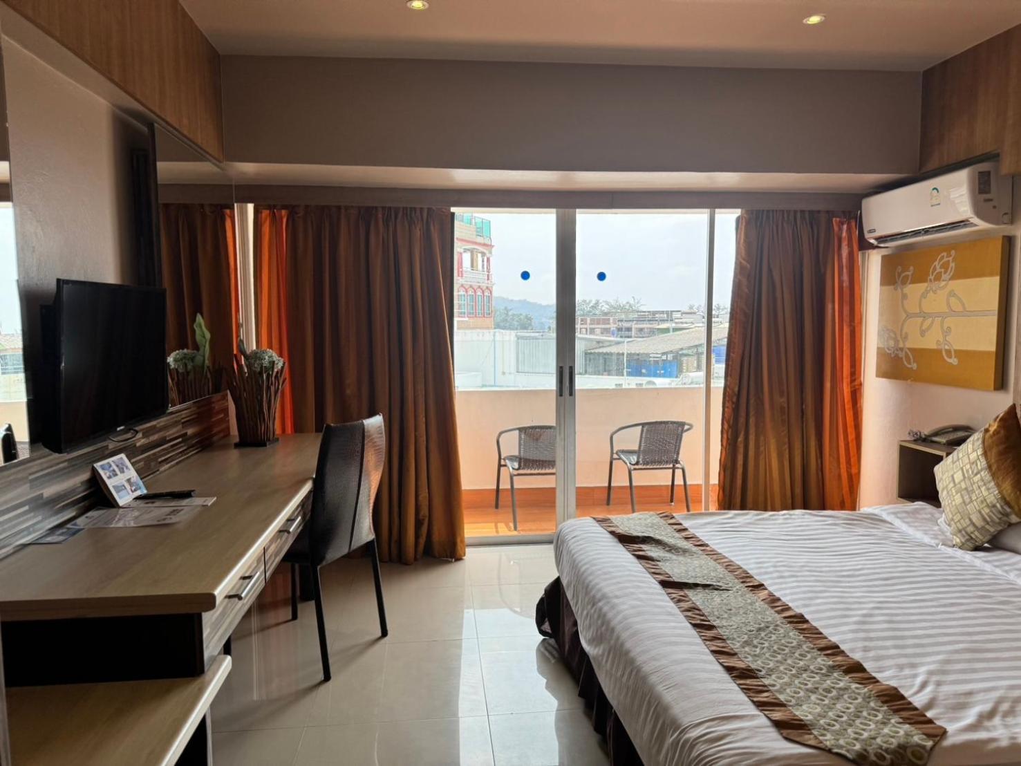 Condo Minium Patong Phuket Exterior foto
