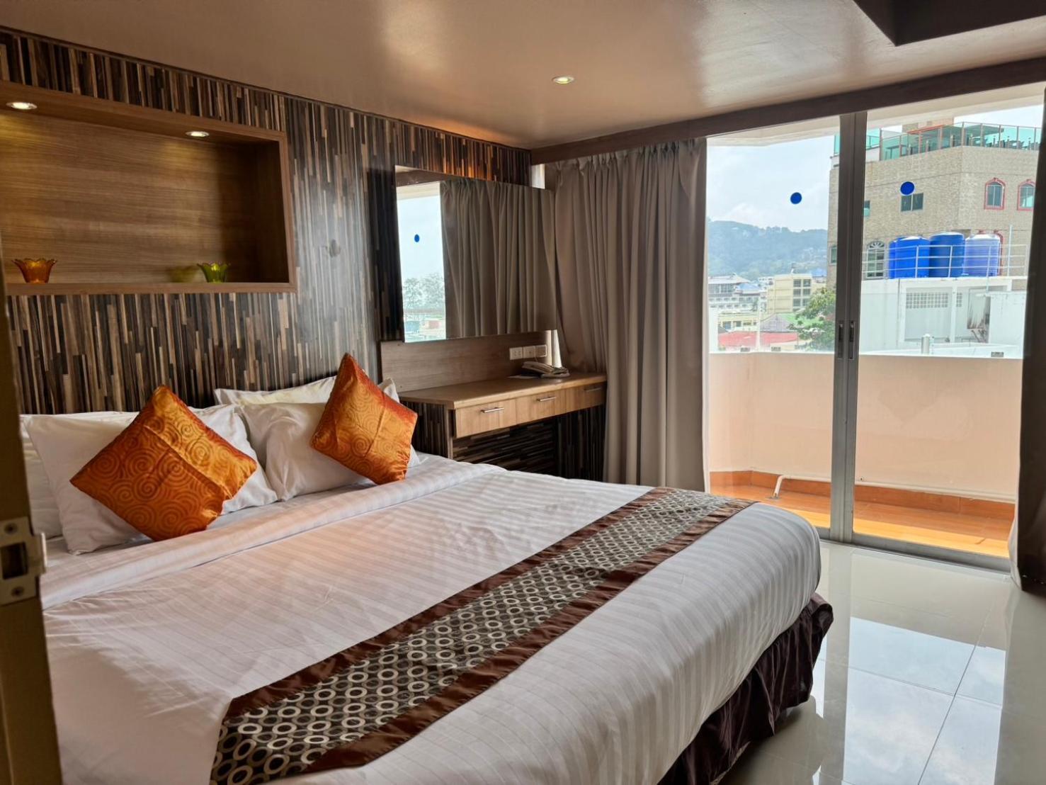 Condo Minium Patong Phuket Exterior foto