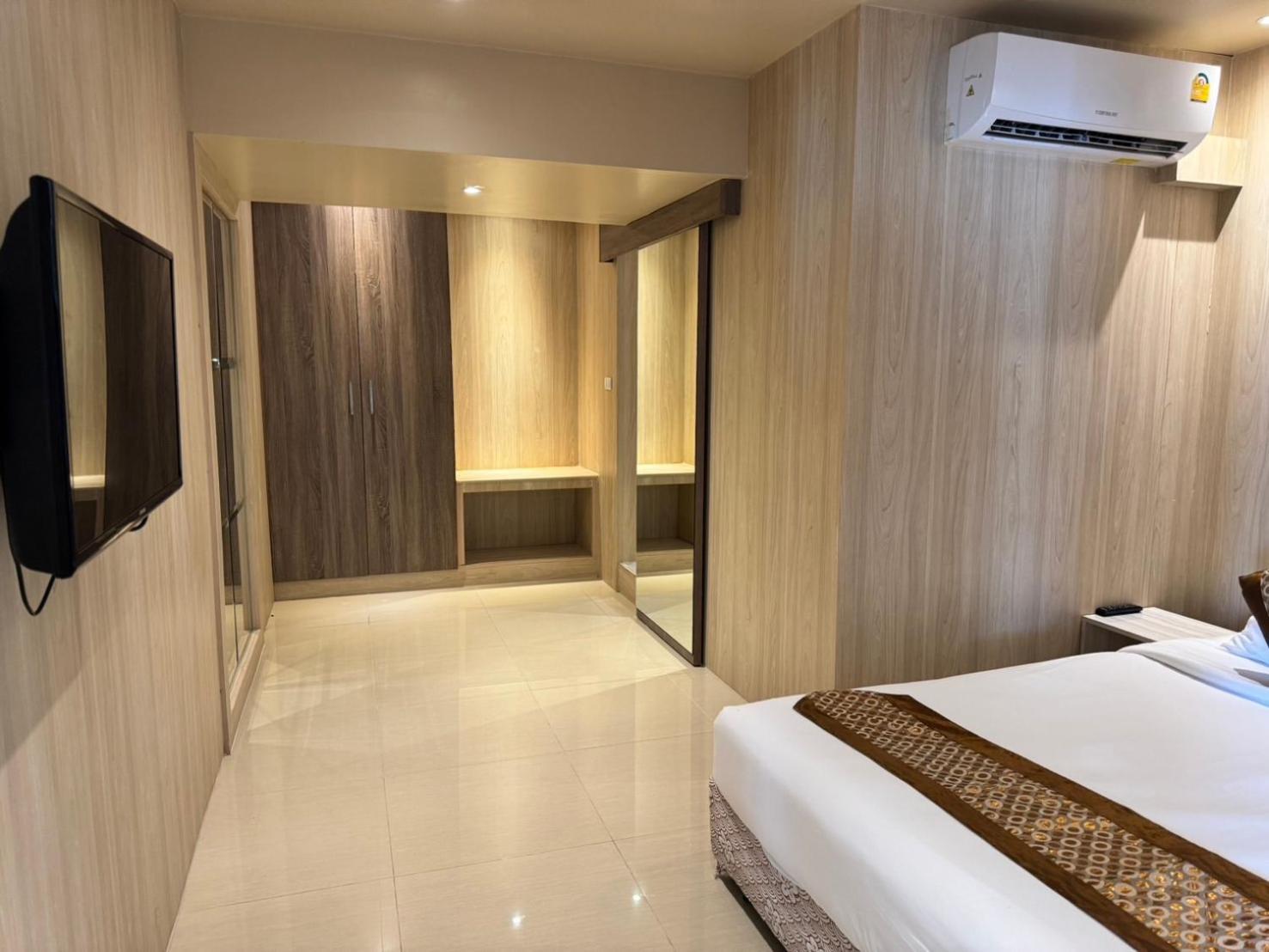 Condo Minium Patong Phuket Exterior foto