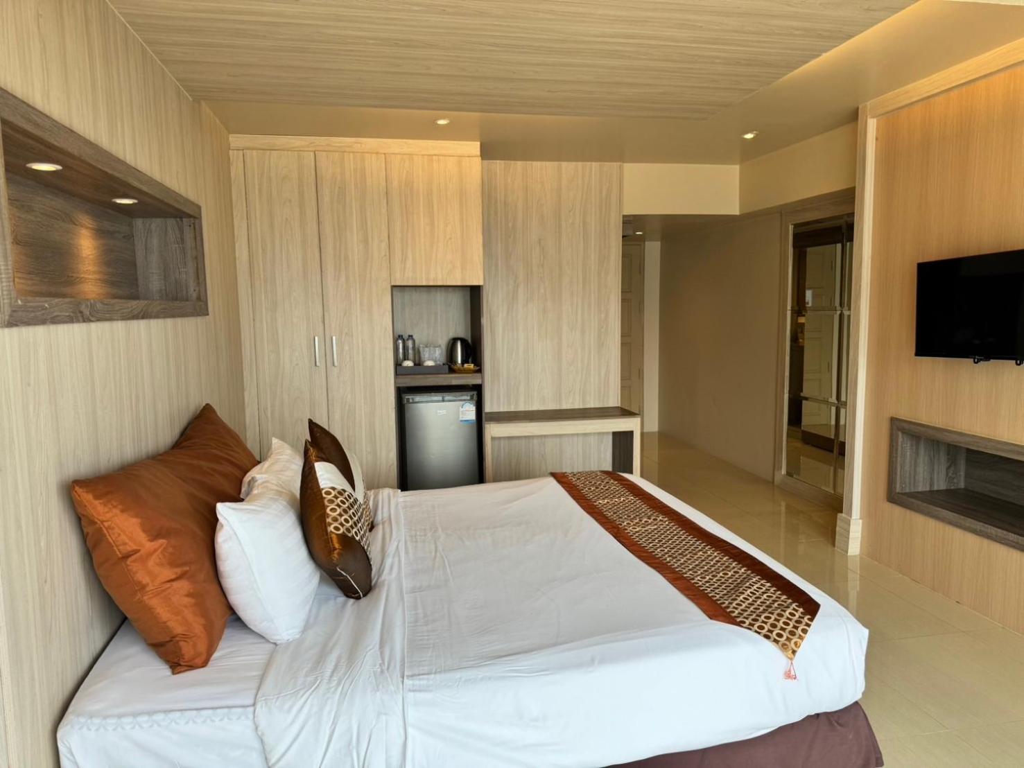 Condo Minium Patong Phuket Exterior foto